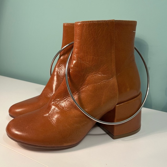 Madison Margiela MM6 Paris Tan Leather Ring Ankle Boots Regular $907 - Picture 2 of 16